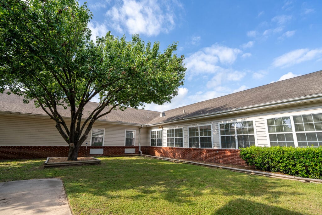 Landscaped Courtyard at Senior Apartments in Tomball TX